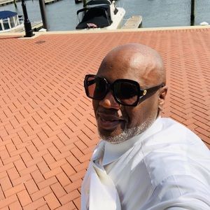 Meet your Posher, Timothy